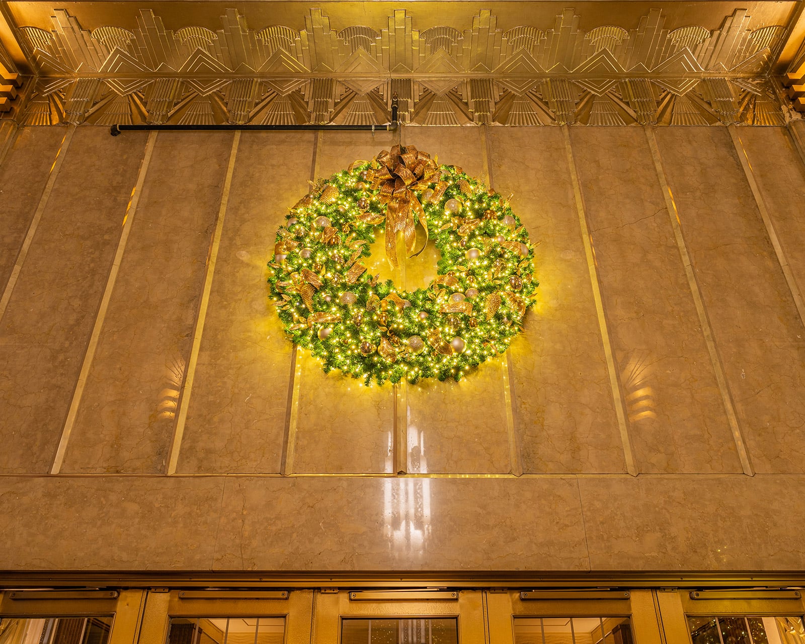 Cambridge commercial holiday wreath decor in Astoria